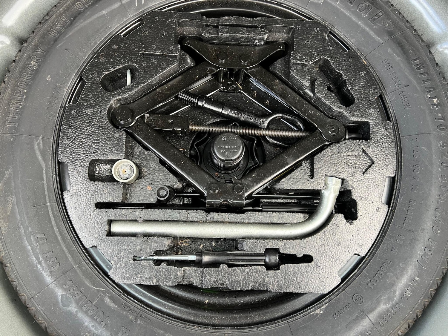 Used Volkswagen Beetle for sale - 77425238: Photo 12