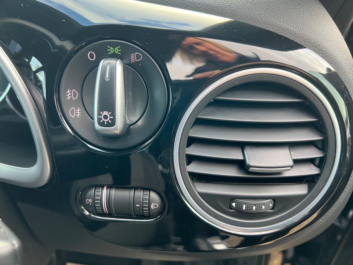 Used Volkswagen Beetle for sale - 77425238: Photo 27