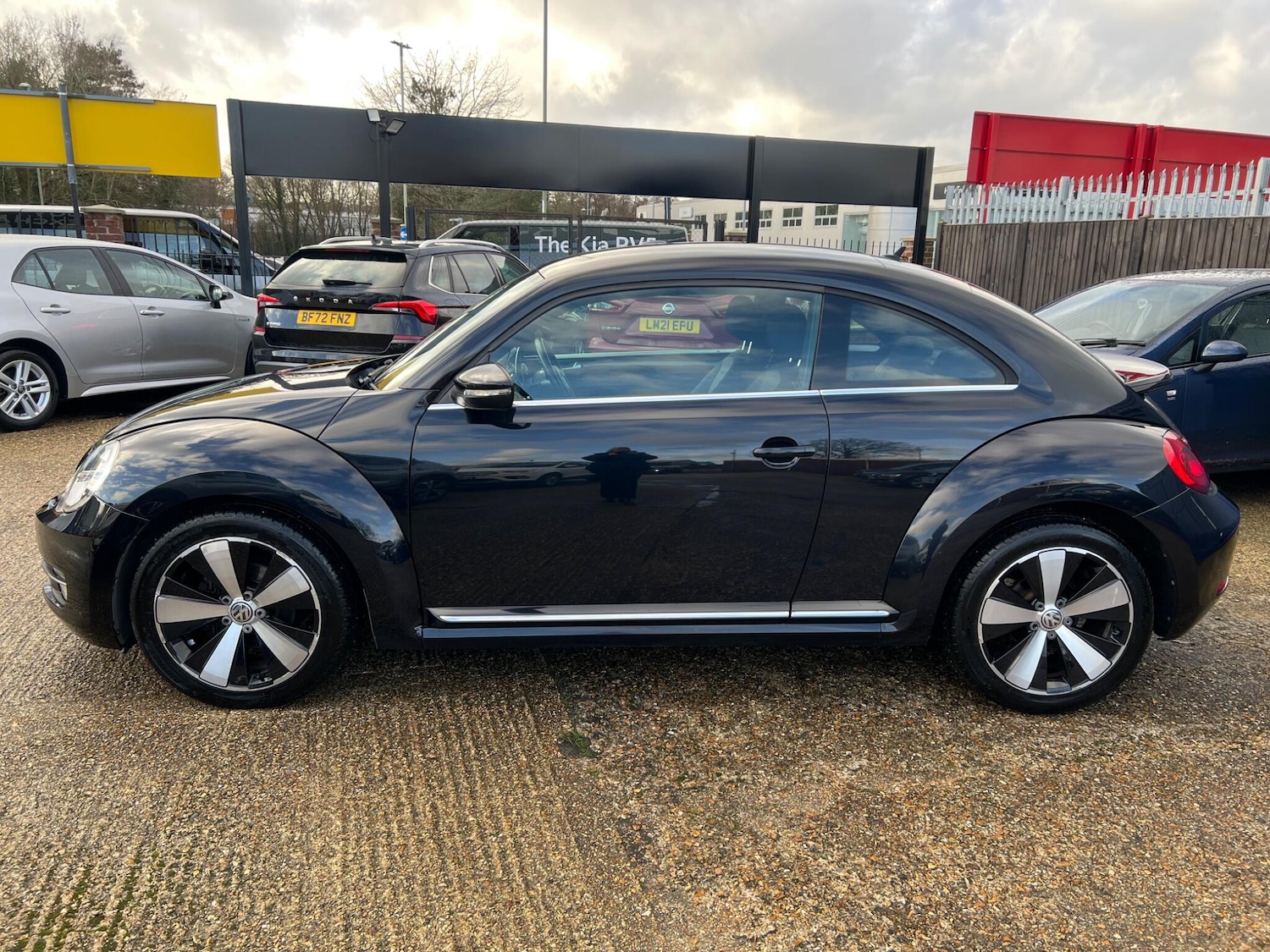 Used Volkswagen Beetle for sale - 77425238: Photo 4