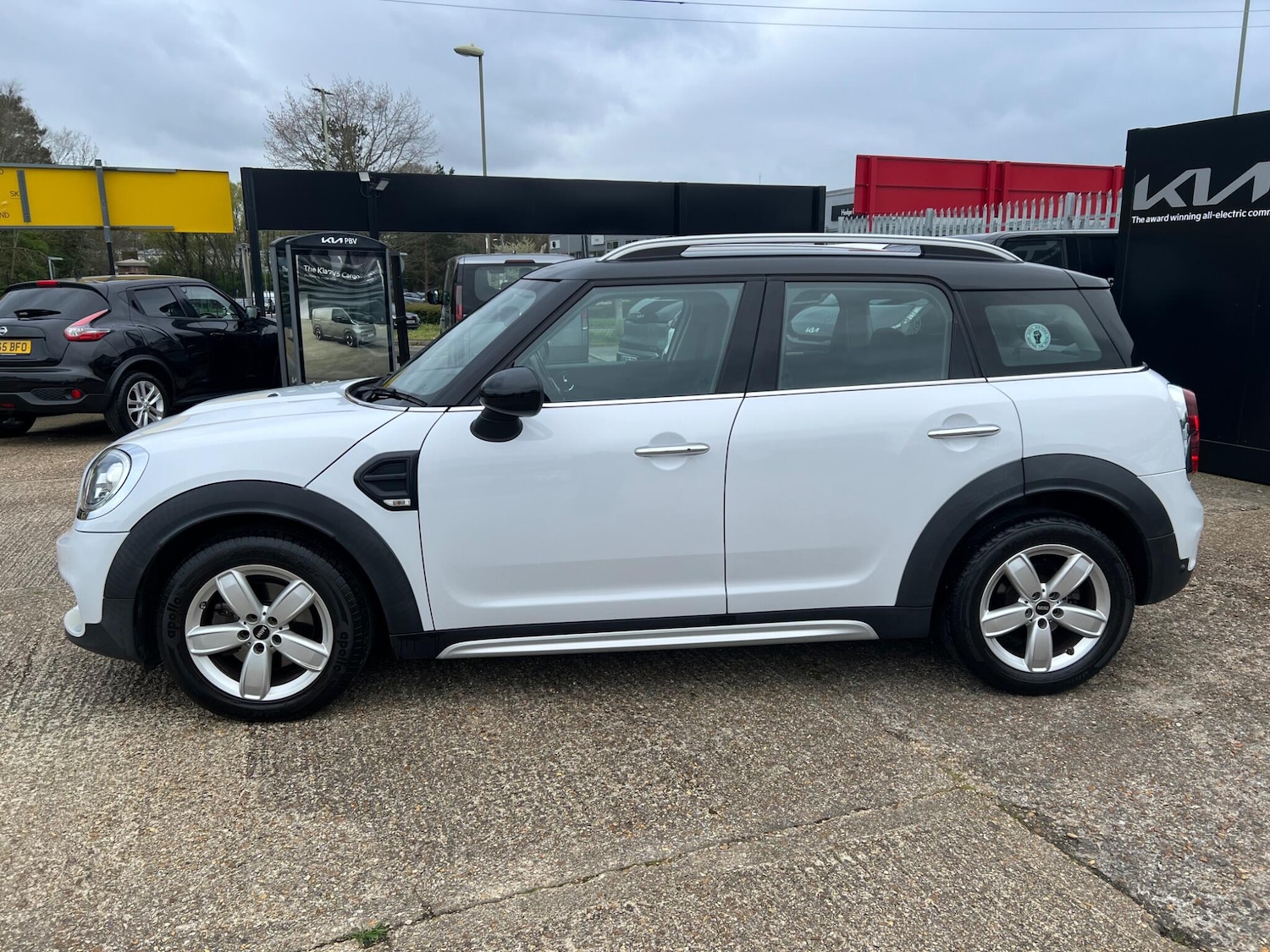 Used MINI Countryman 2017 for sale - 78204325: Photo 4
