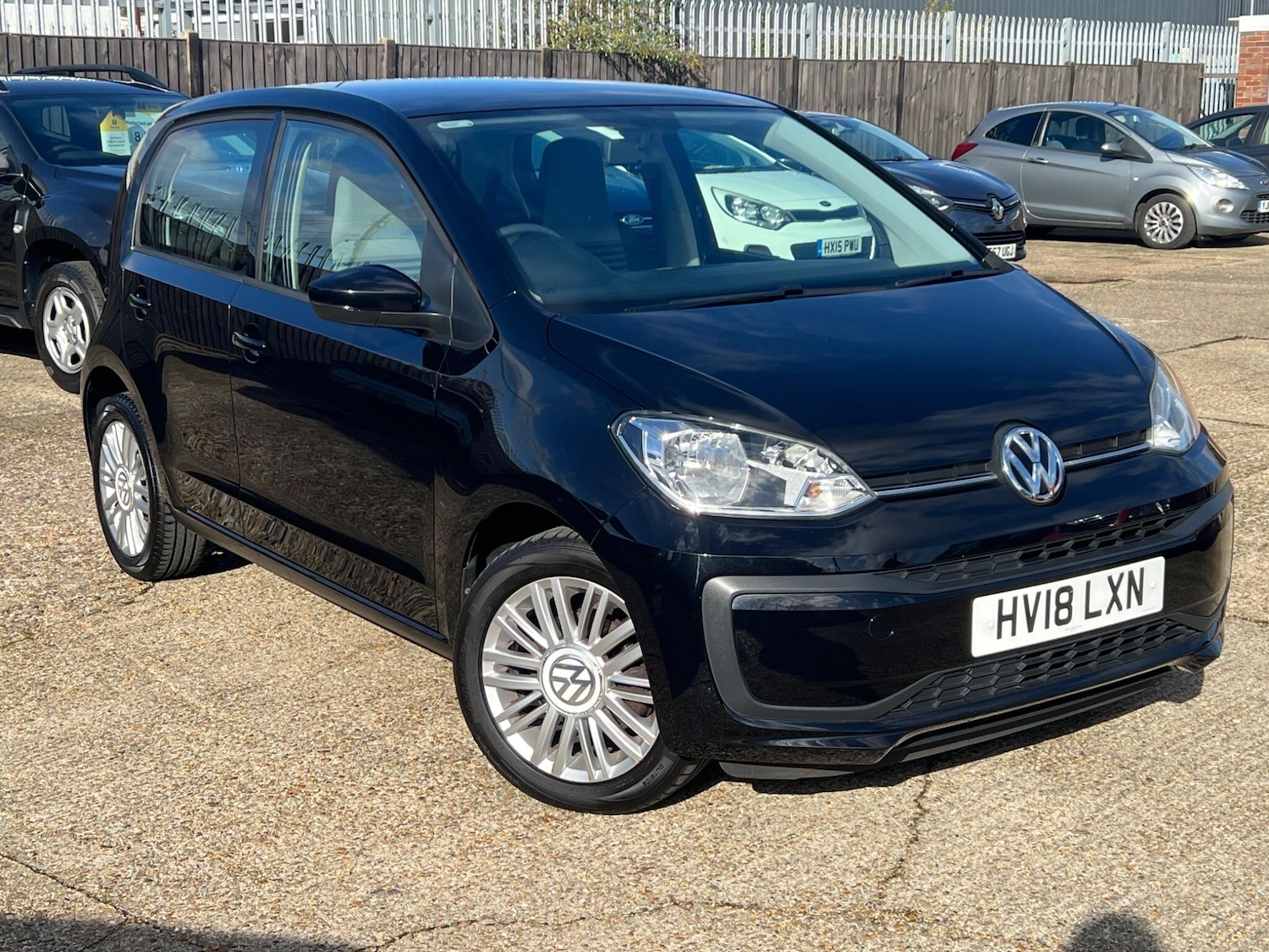 Used Volkswagen up! 2018 for sale - 76389272: Photo 1