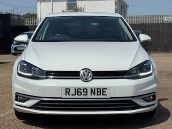 Used Volkswagen Golf 2020 for sale - 79337197: Photo