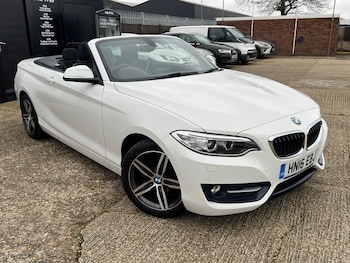 2016 (16) - 218i Sport 2dr