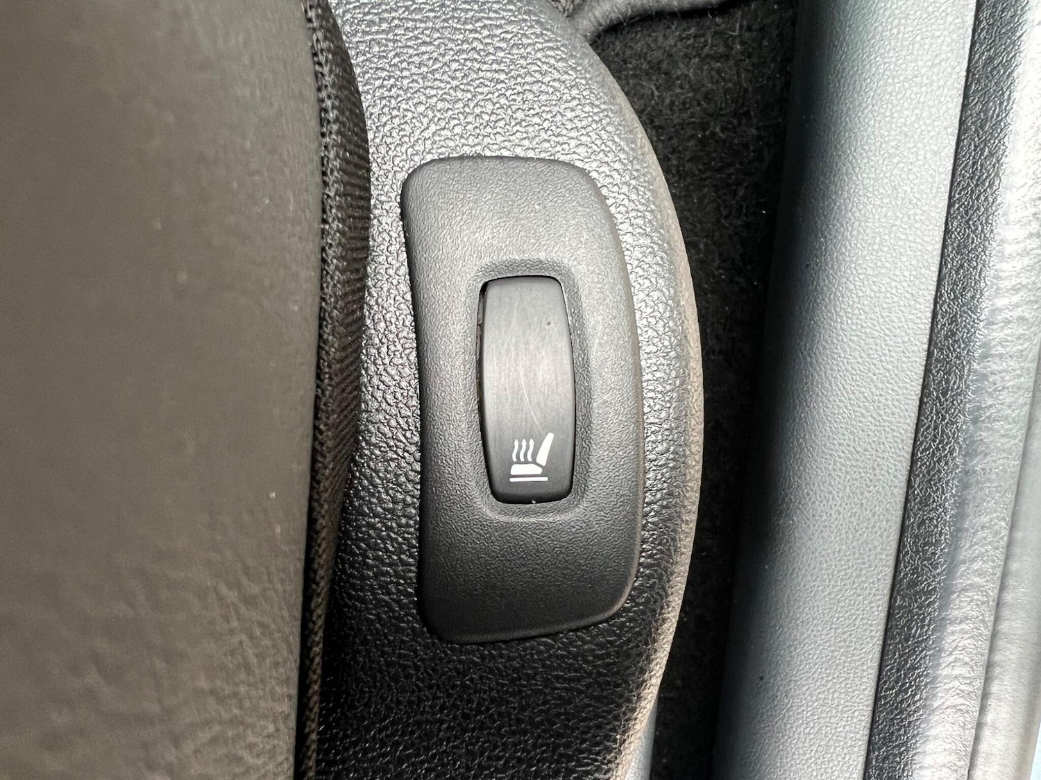 Used Renault Clio 2017 for sale - 76993077: Photo 29