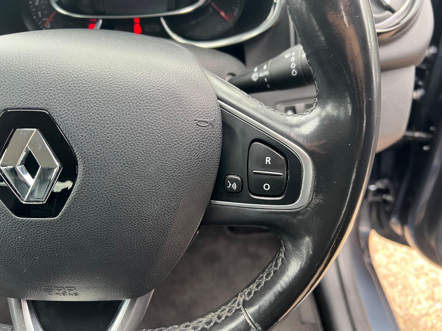 Used Renault Clio 2017 for sale - 76512254: Photo 17