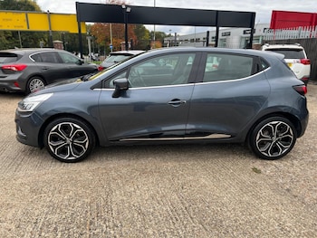 Used Renault Clio 2017 for sale - 76512254: Photo