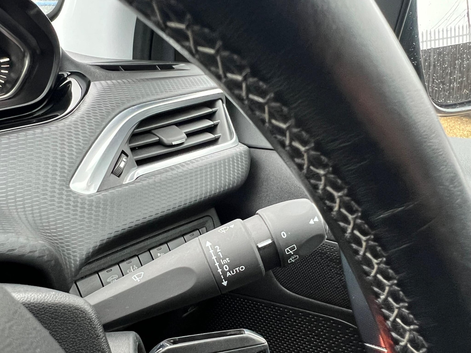 Used Peugeot 2008 for sale - 77439805: Photo 19