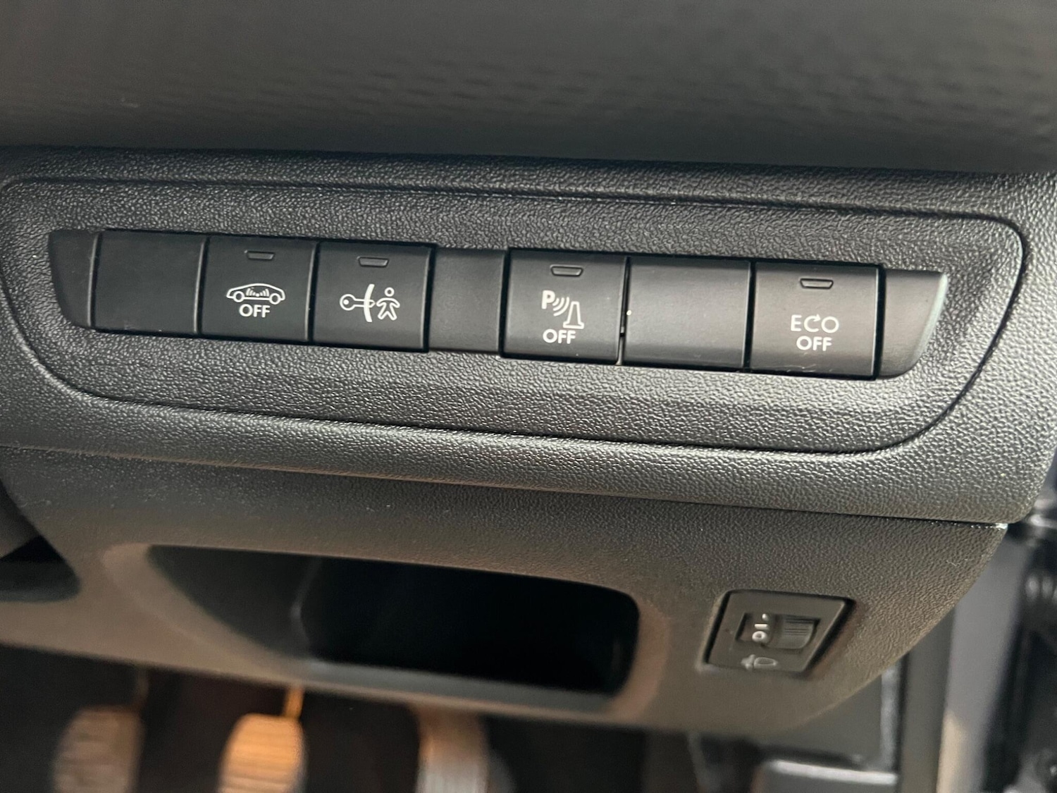 Used Peugeot 2008 for sale - 77439805: Photo 30