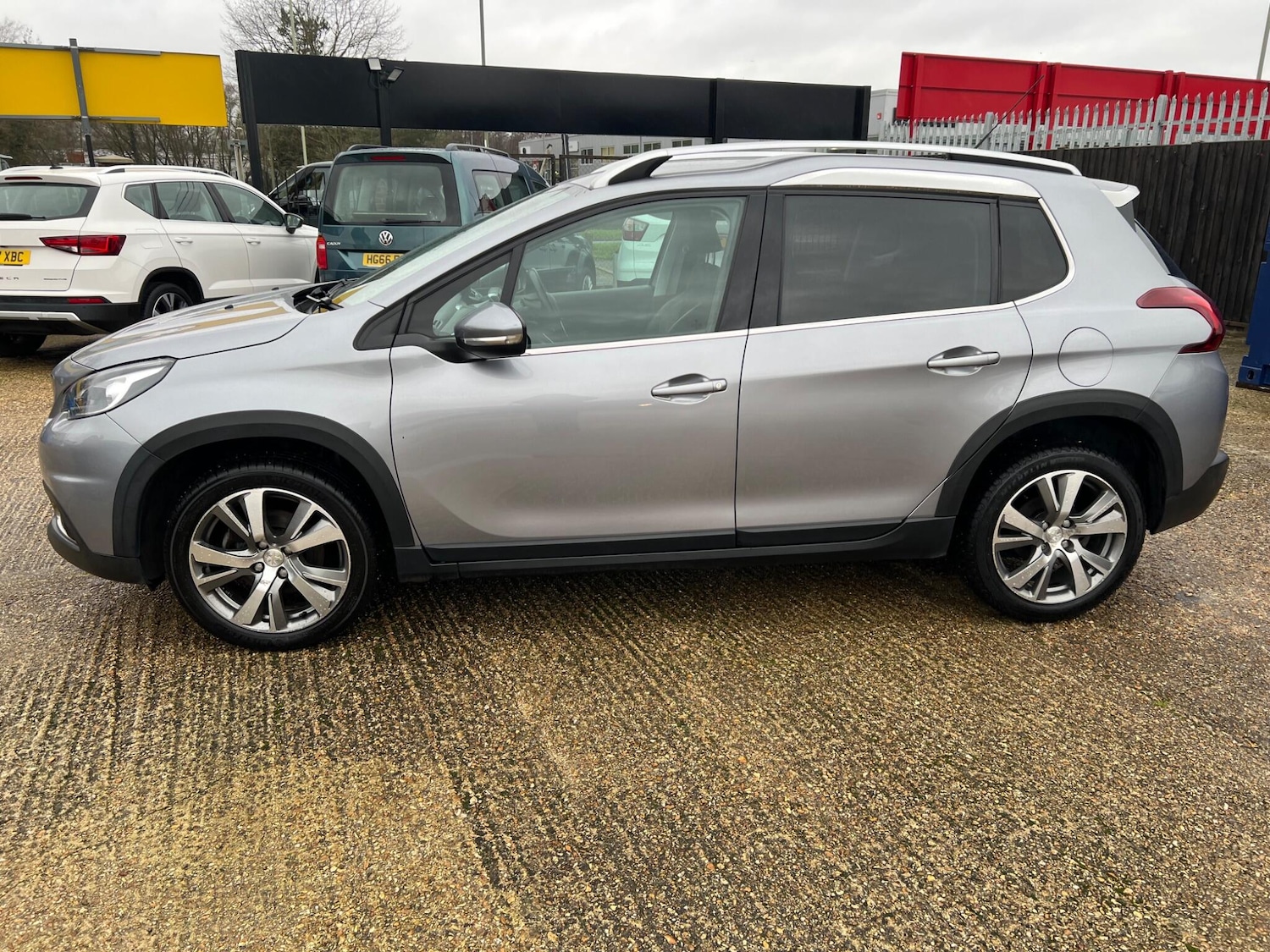 Used Peugeot 2008 for sale - 77439805: Photo 4