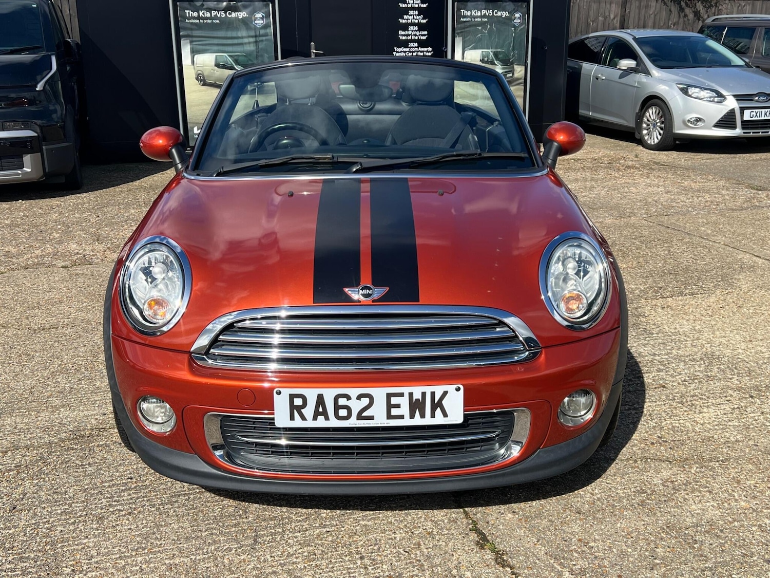 Used MINI Roadster 2012 for sale - 78019512: Photo 2