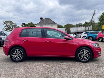 Used Volkswagen Golf 2018 for sale - 78362182: Photo
