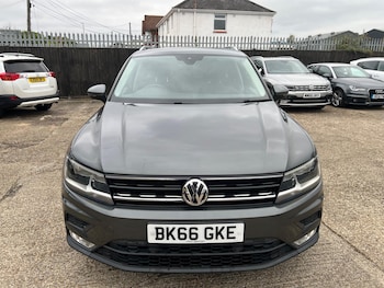 Used Volkswagen Tiguan 2016 for sale - 76314540: Photo 2