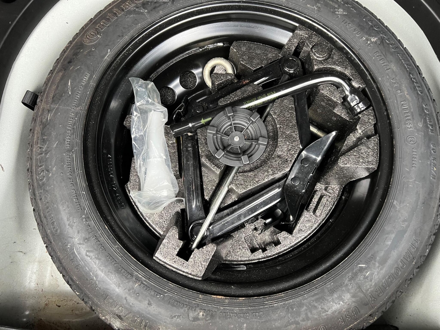 Used Volvo V40 2016 for sale - 76409011: Photo 12