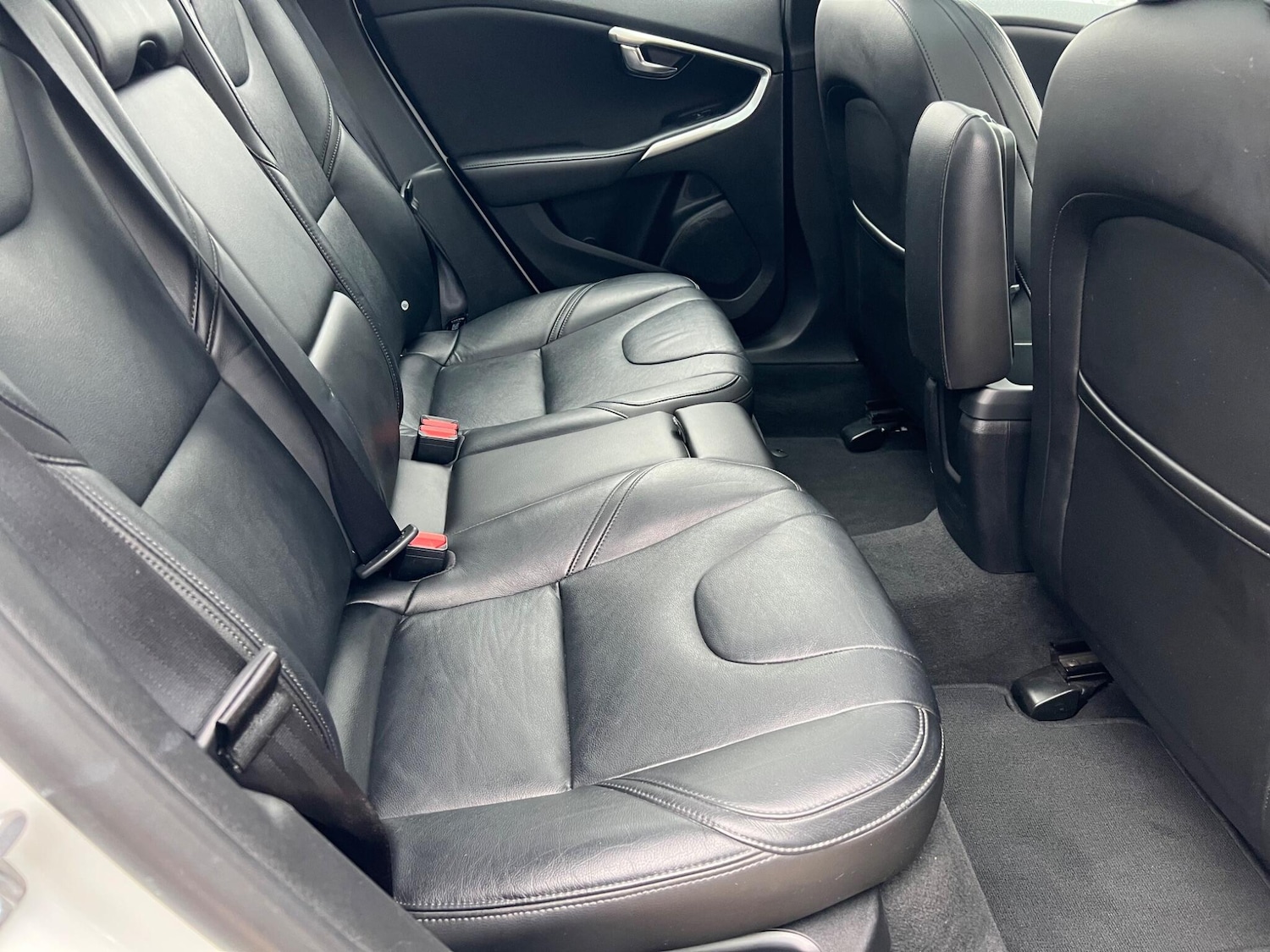 Used Volvo V40 2016 for sale - 76409011: Photo 14