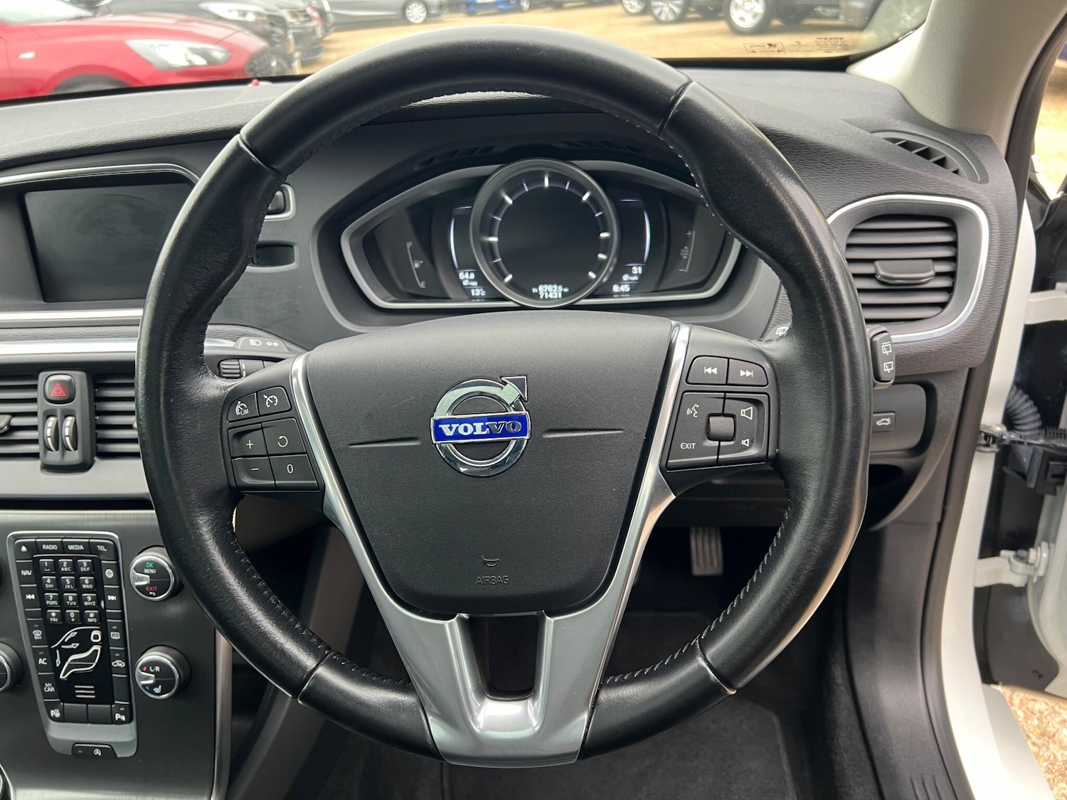 Used Volvo V40 2016 for sale - 76409011: Photo 15