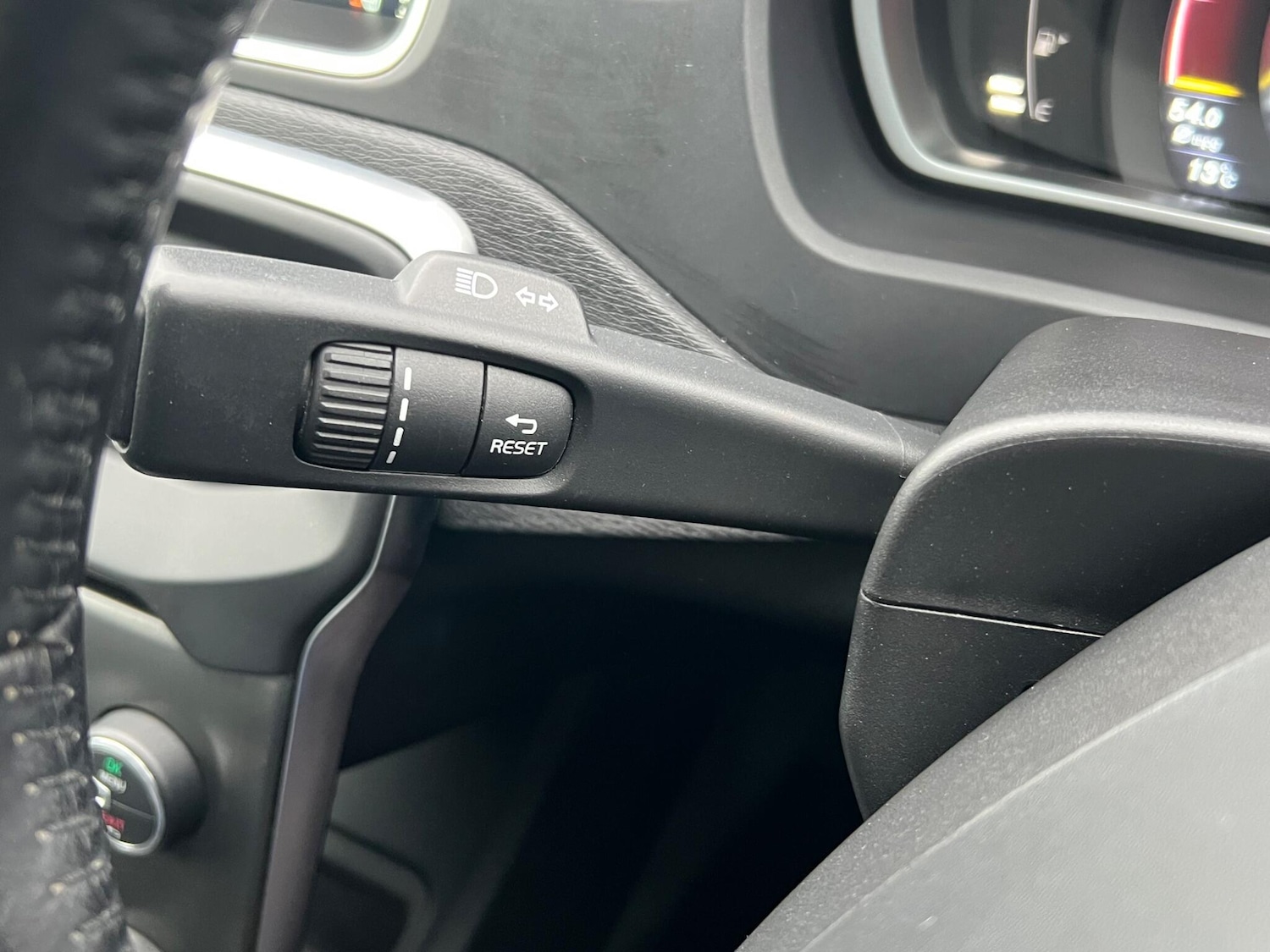 Used Volvo V40 2016 for sale - 76409011: Photo 18