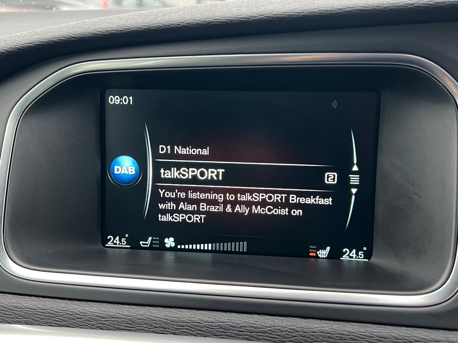 Used Volvo V40 2016 for sale - 76409011: Photo 21