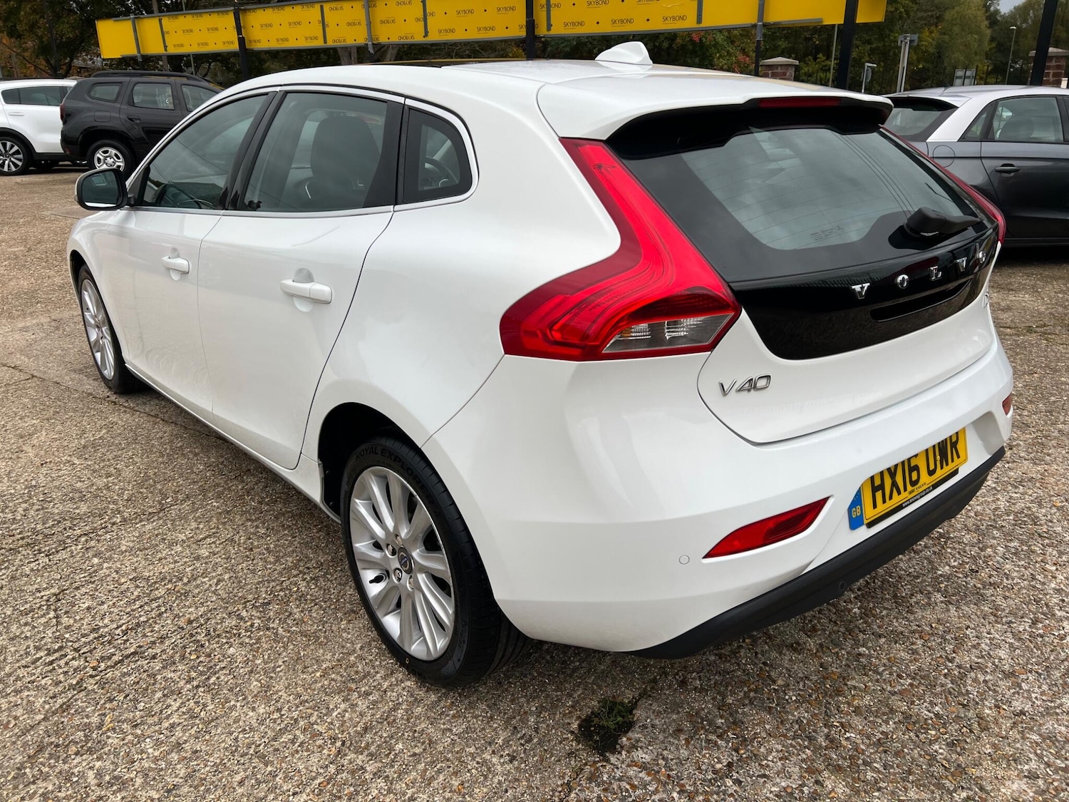 Used Volvo V40 2016 for sale - 76409011: Photo 5