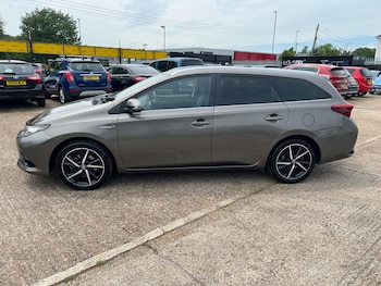 Used Toyota Auris 2018 for sale - 78999789: Photo