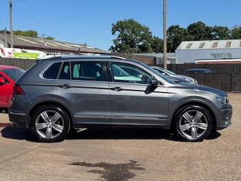 Used Volkswagen Tiguan 2017 for sale - 79387466: Photo