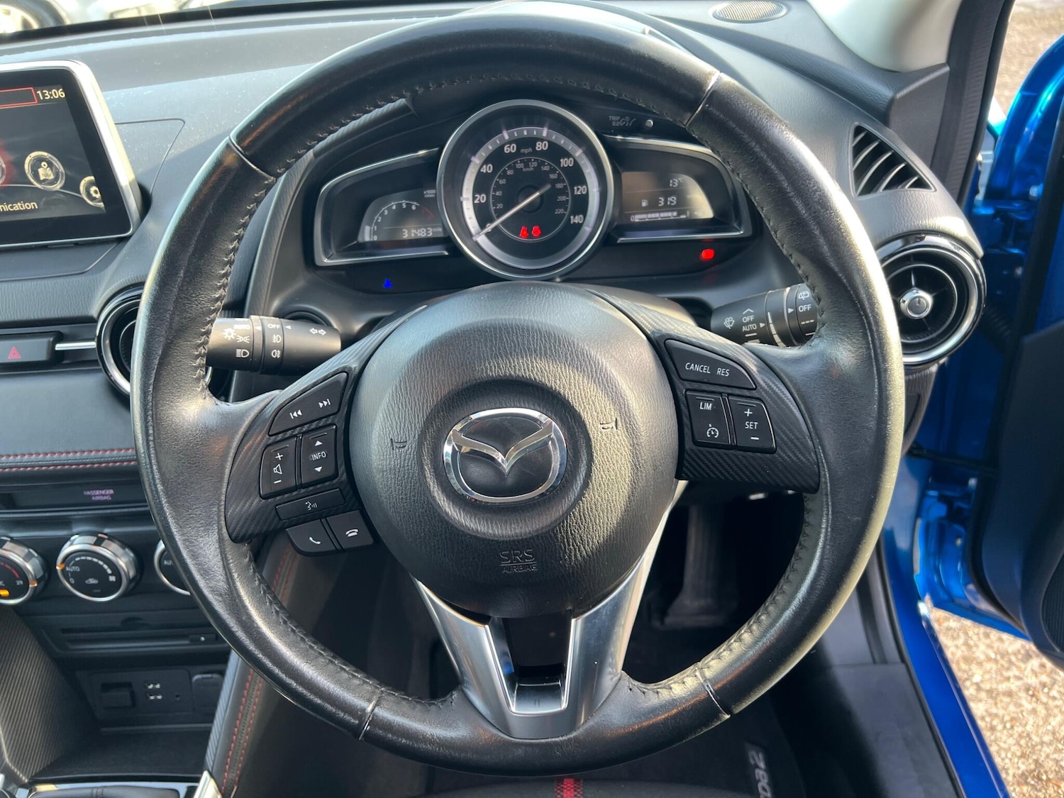 Used Mazda Mazda2 2016 for sale - 76832828: Photo 10