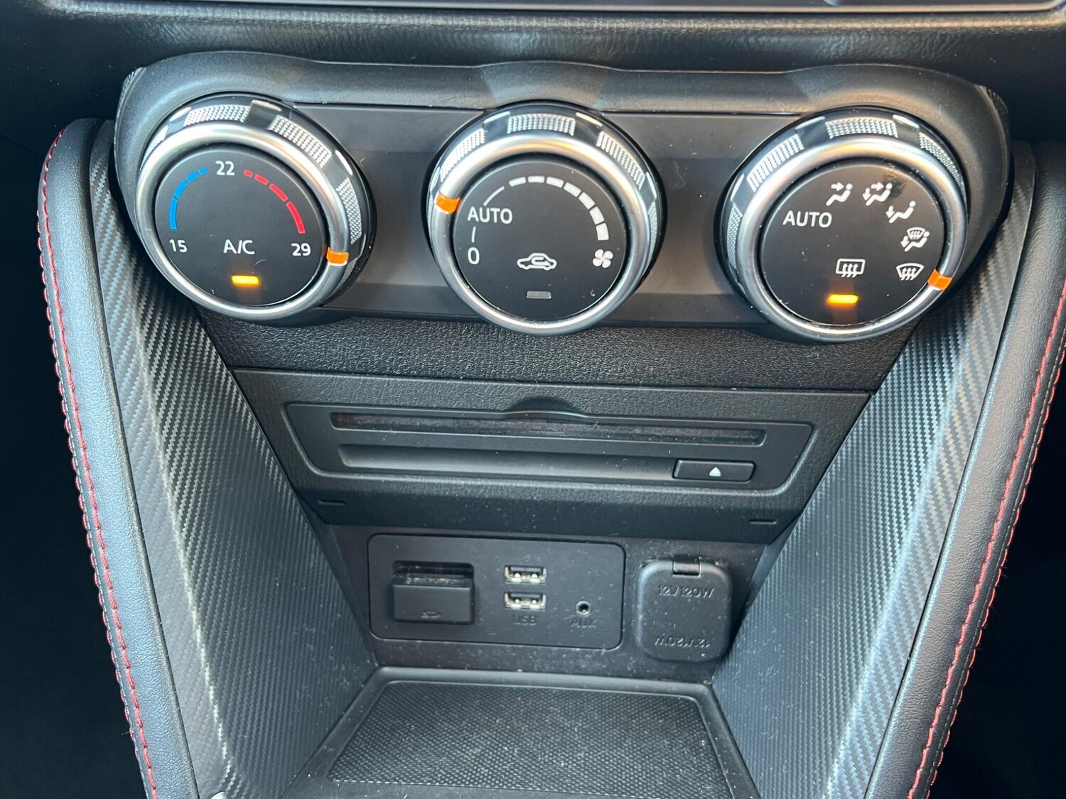 Used Mazda Mazda2 2016 for sale - 76832828: Photo 25