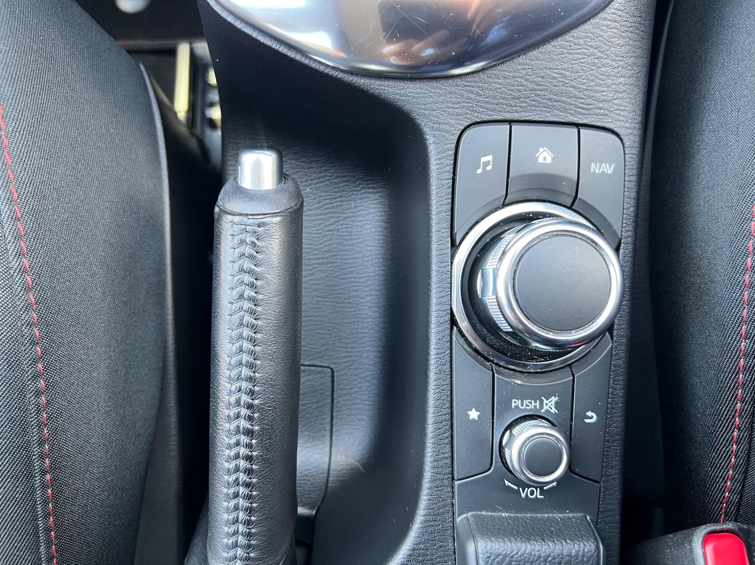 Used Mazda Mazda2 2016 for sale - 76832828: Photo 26