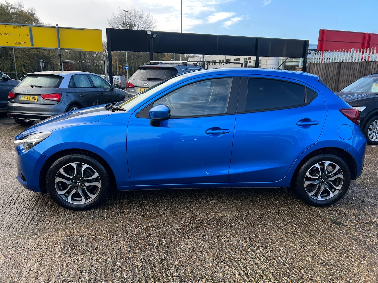 Used Mazda Mazda2 2016 for sale - 76832828: Photo 4