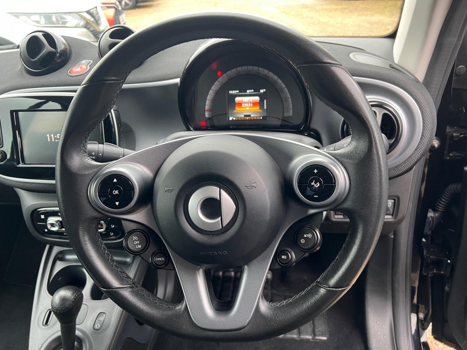 Used smart fortwo 2017 for sale - 77411060: Photo 15