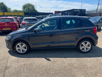 Used Volkswagen Polo 2017 for sale - 79255769: Photo