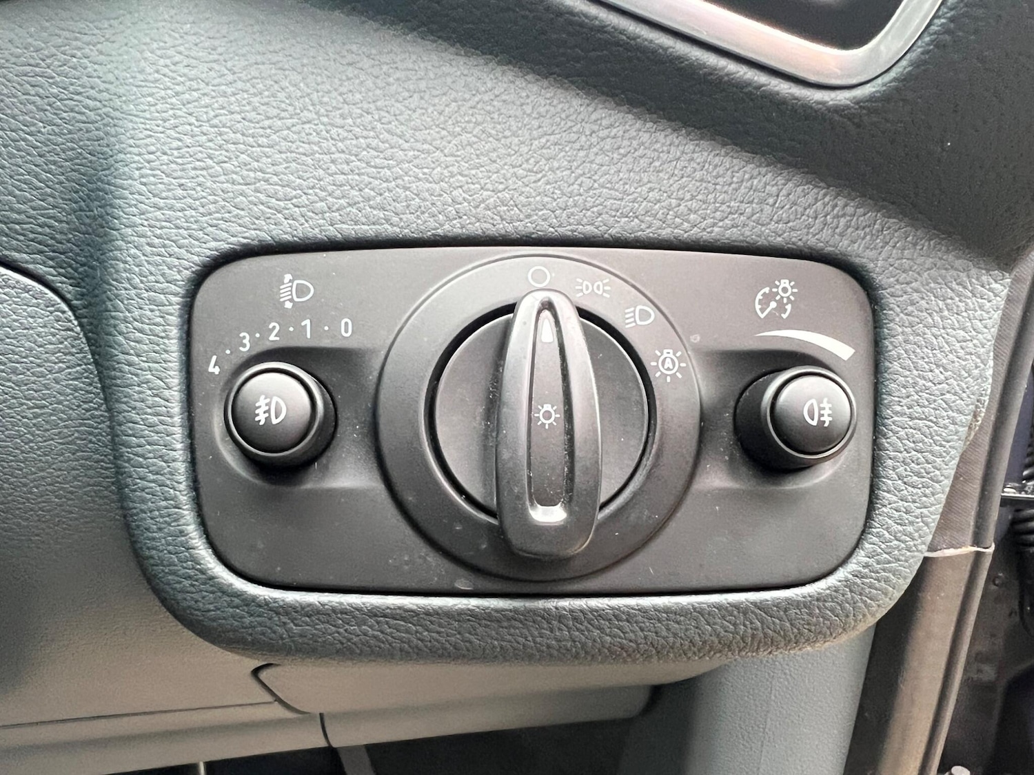 Used Ford Grand C-Max 2014 for sale - 77331233: Photo 29