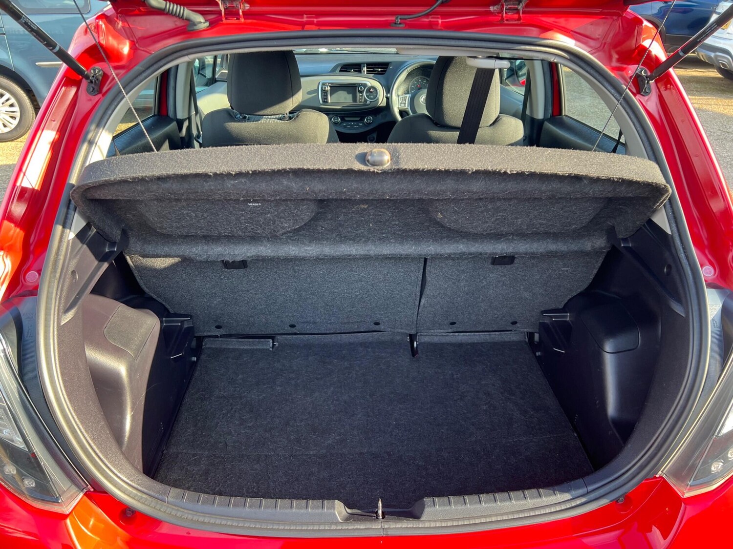 Used Toyota Yaris 2014 for sale - 77838465: Photo 11