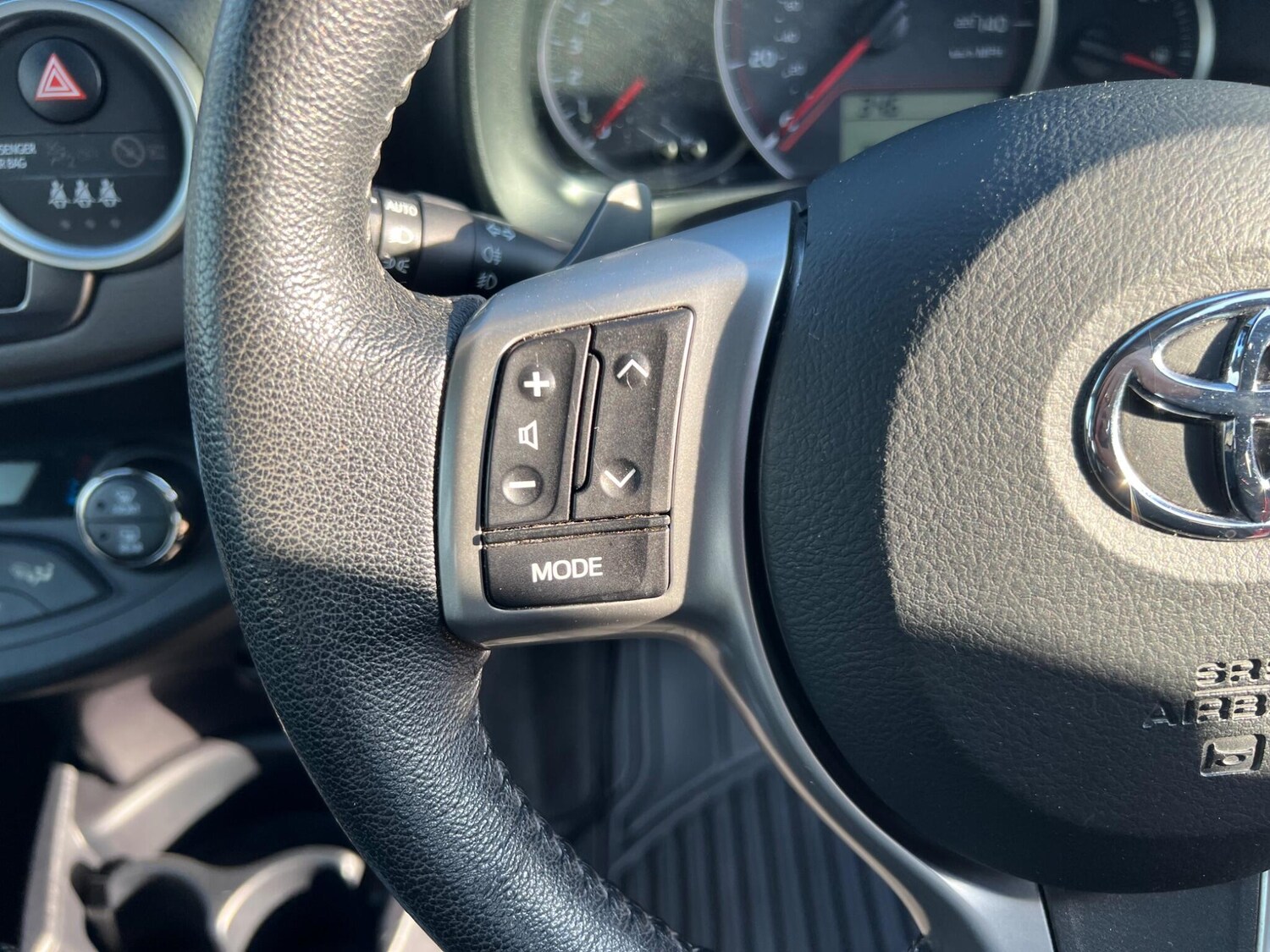 Used Toyota Yaris 2014 for sale - 77838465: Photo 16