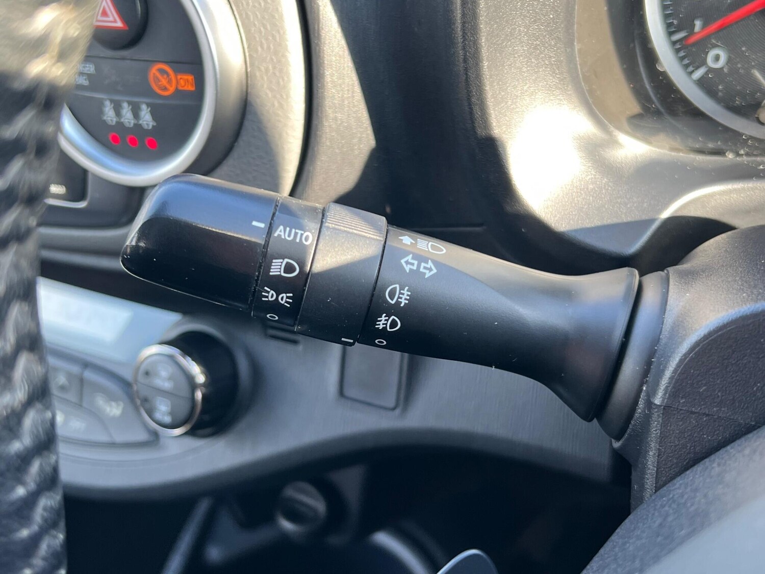 Used Toyota Yaris 2014 for sale - 77838465: Photo 18