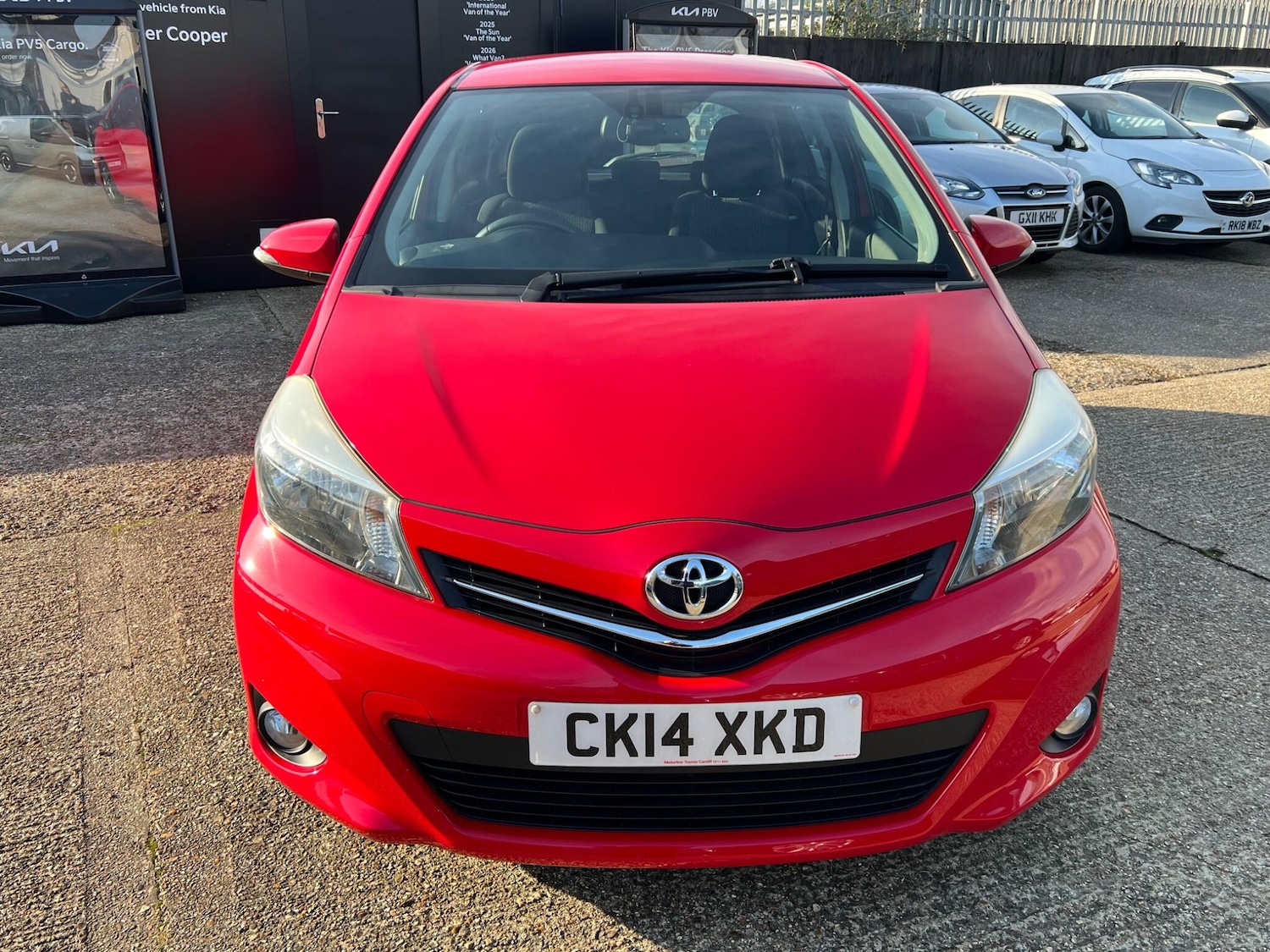 Used Toyota Yaris 2014 for sale - 77838465: Photo 2