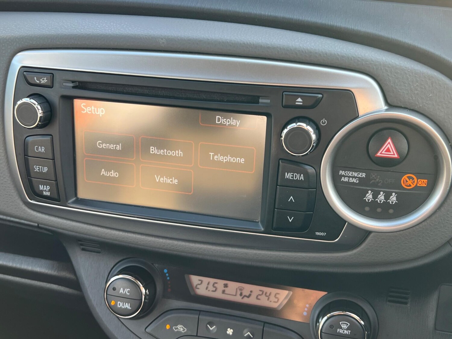 Used Toyota Yaris 2014 for sale - 77838465: Photo 23