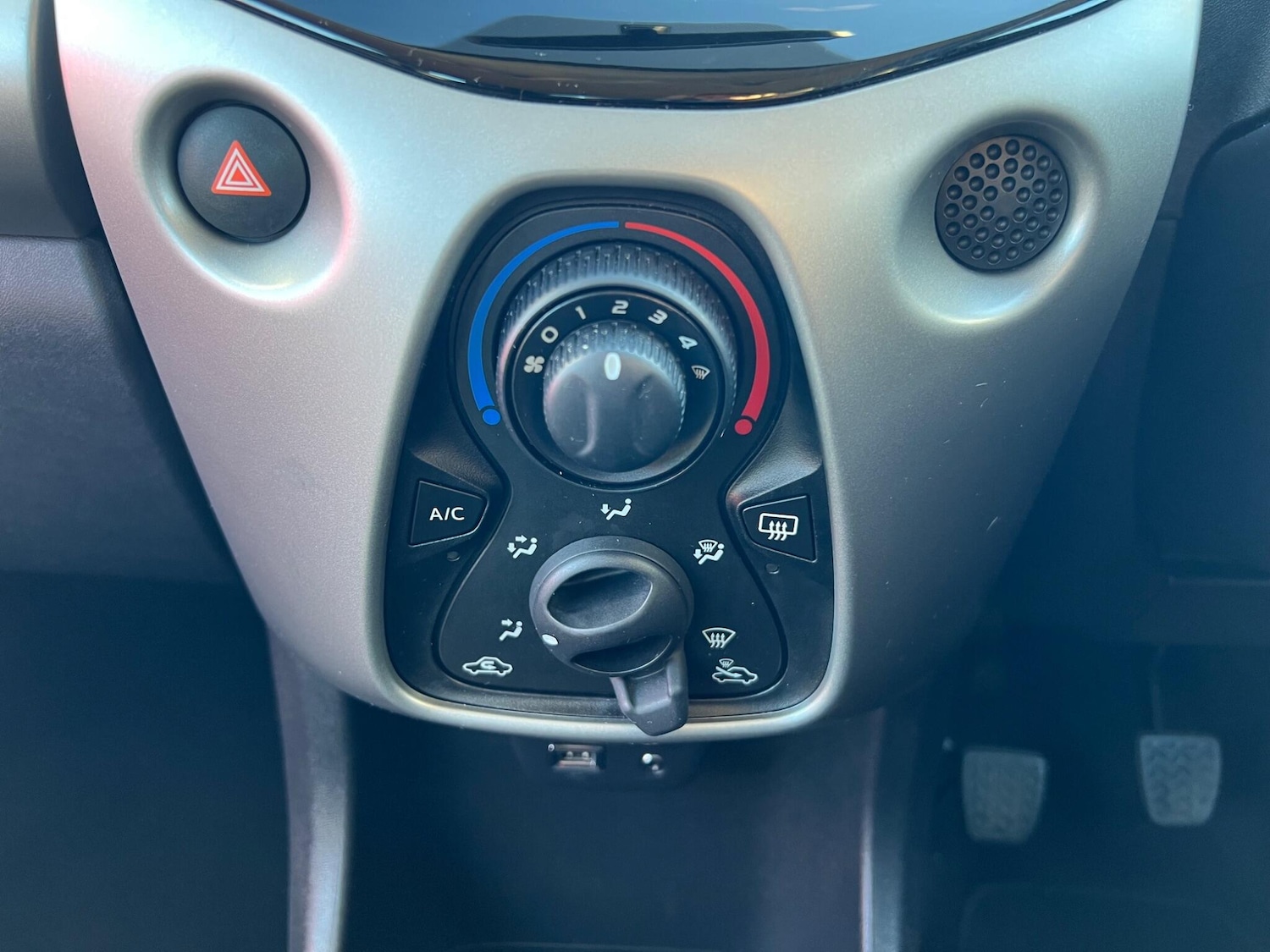 Used Peugeot 108 2017 for sale - 76714755: Photo 26