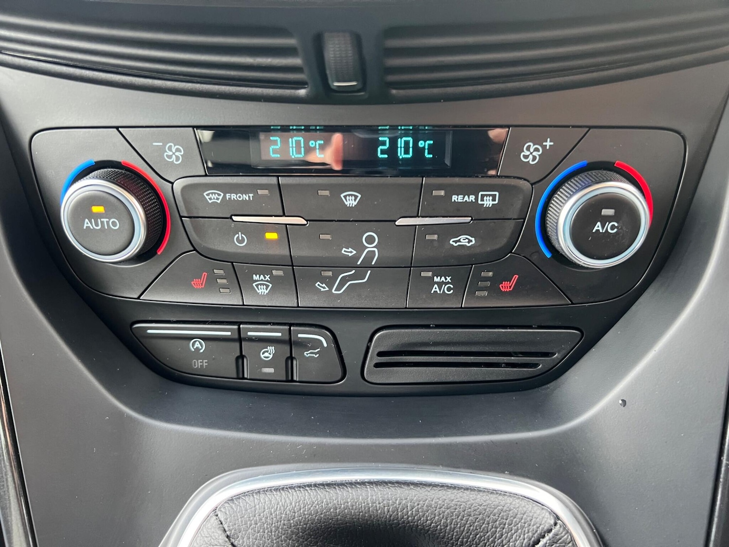 Used Ford Kuga 2016 for sale - 77395745: Photo 27