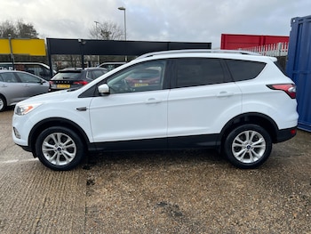 Used Ford Kuga 2016 for sale - 77395745: Photo