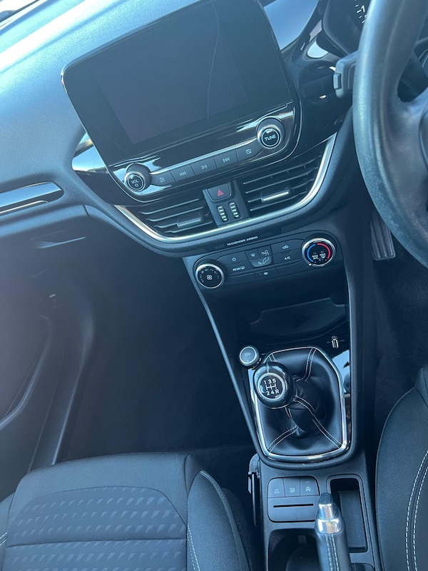 Used Ford Fiesta 2018 for sale - 76295397: Photo 25