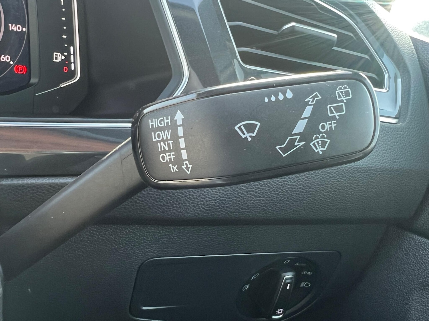 Used Volkswagen Tiguan 2019 for sale - 77769021: Photo 19