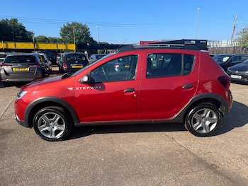 Used Dacia Sandero Stepway 2019 for sale - 79181091: Photo