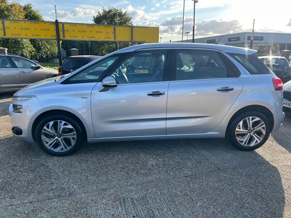 Used Citroen C4 Picasso 2015 for sale - 76214301: Photo 4