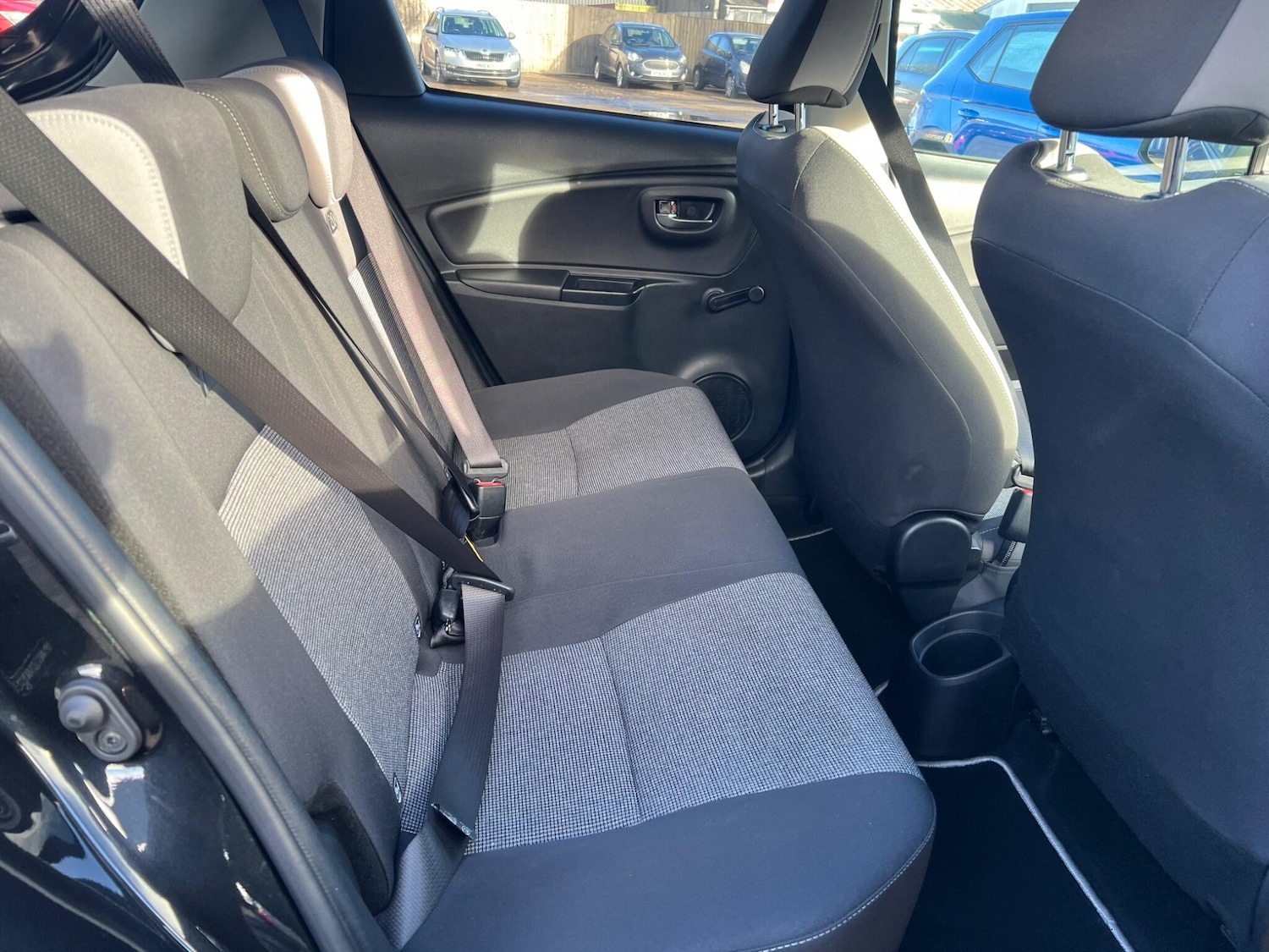 Used Toyota Yaris 2020 for sale - 77091128: Photo 14