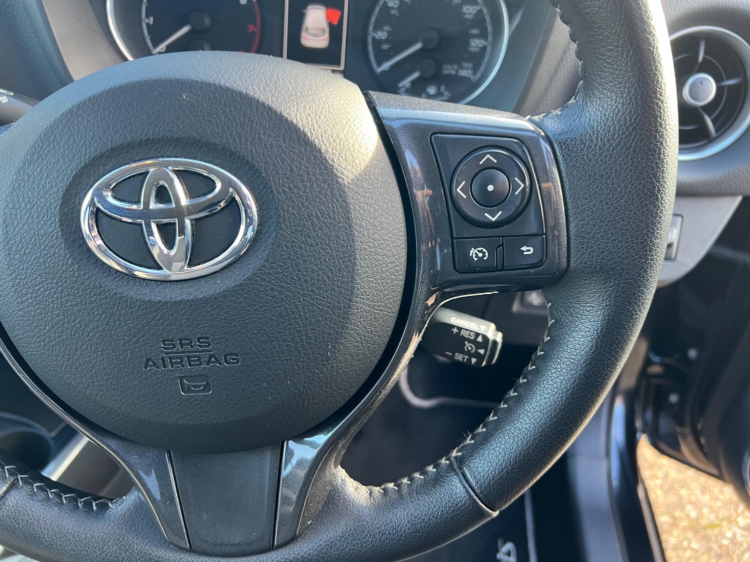 Used Toyota Yaris 2020 for sale - 77091128: Photo 17