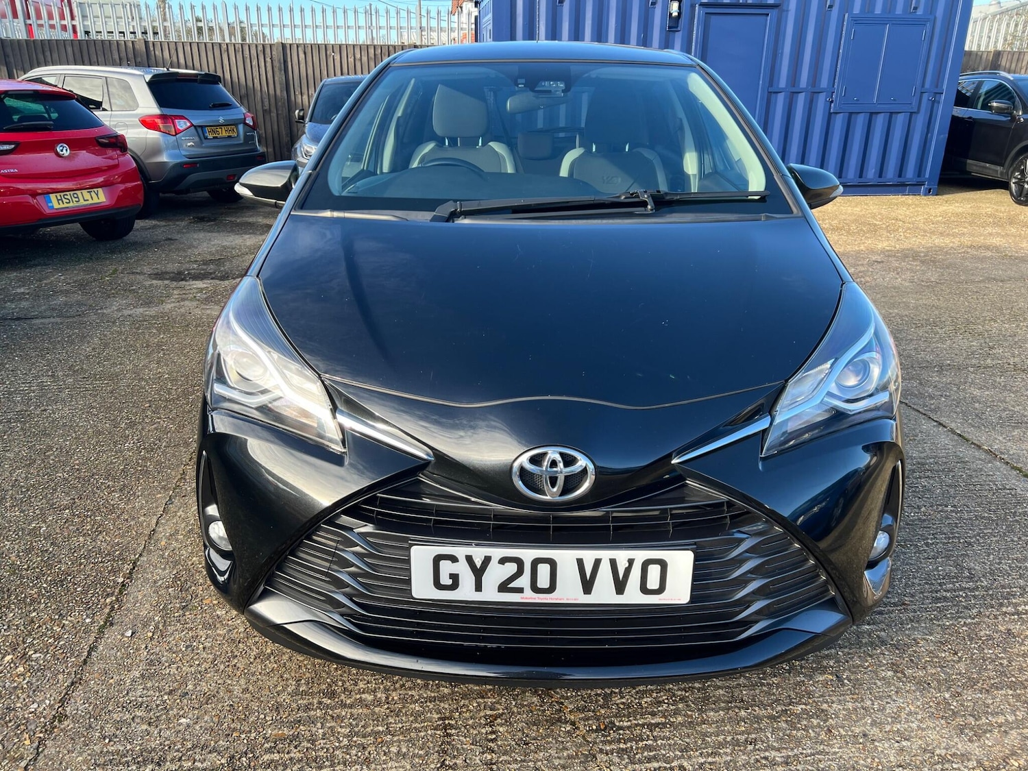 Used Toyota Yaris 2020 for sale - 77091128: Photo 2