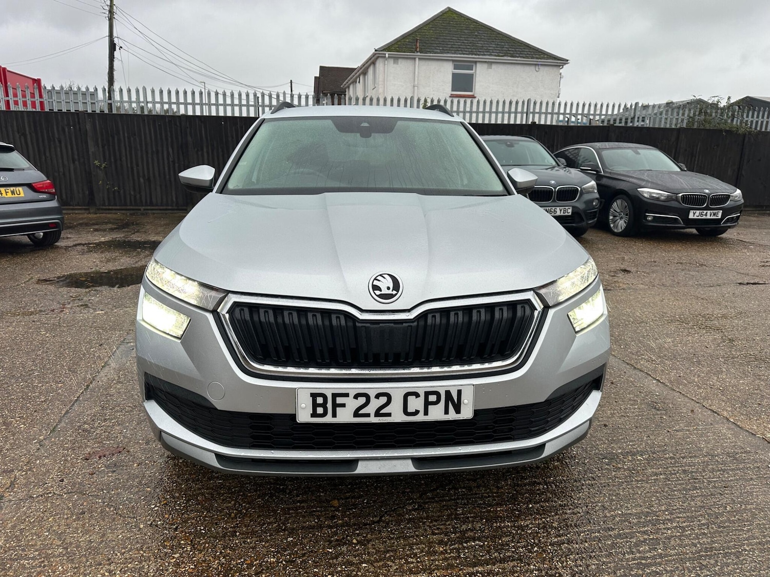 Used Skoda Kamiq 2022 for sale - 76772258: Photo 2