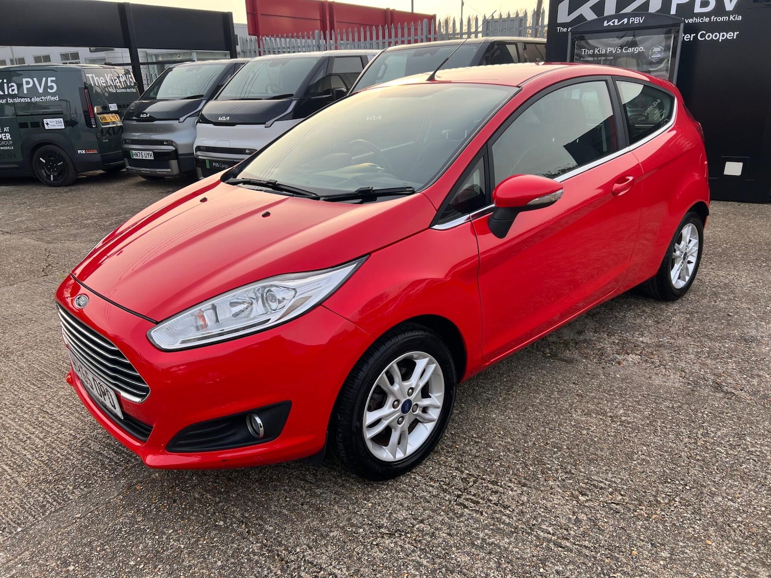 Used Ford Fiesta 2015 for sale - 78019598: Photo 3