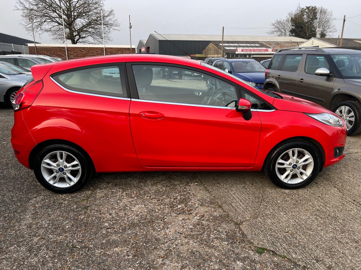 Used Ford Fiesta 2015 for sale - 78019598: Photo 8
