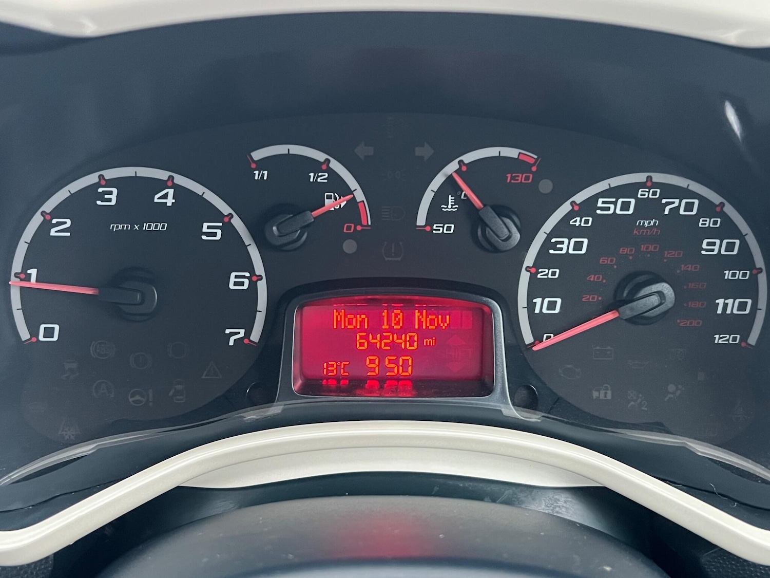 Used Ford Ka 2015 for sale - 76538637: Photo 21